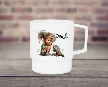 Plastový hrnek barevný Dívka s plazy